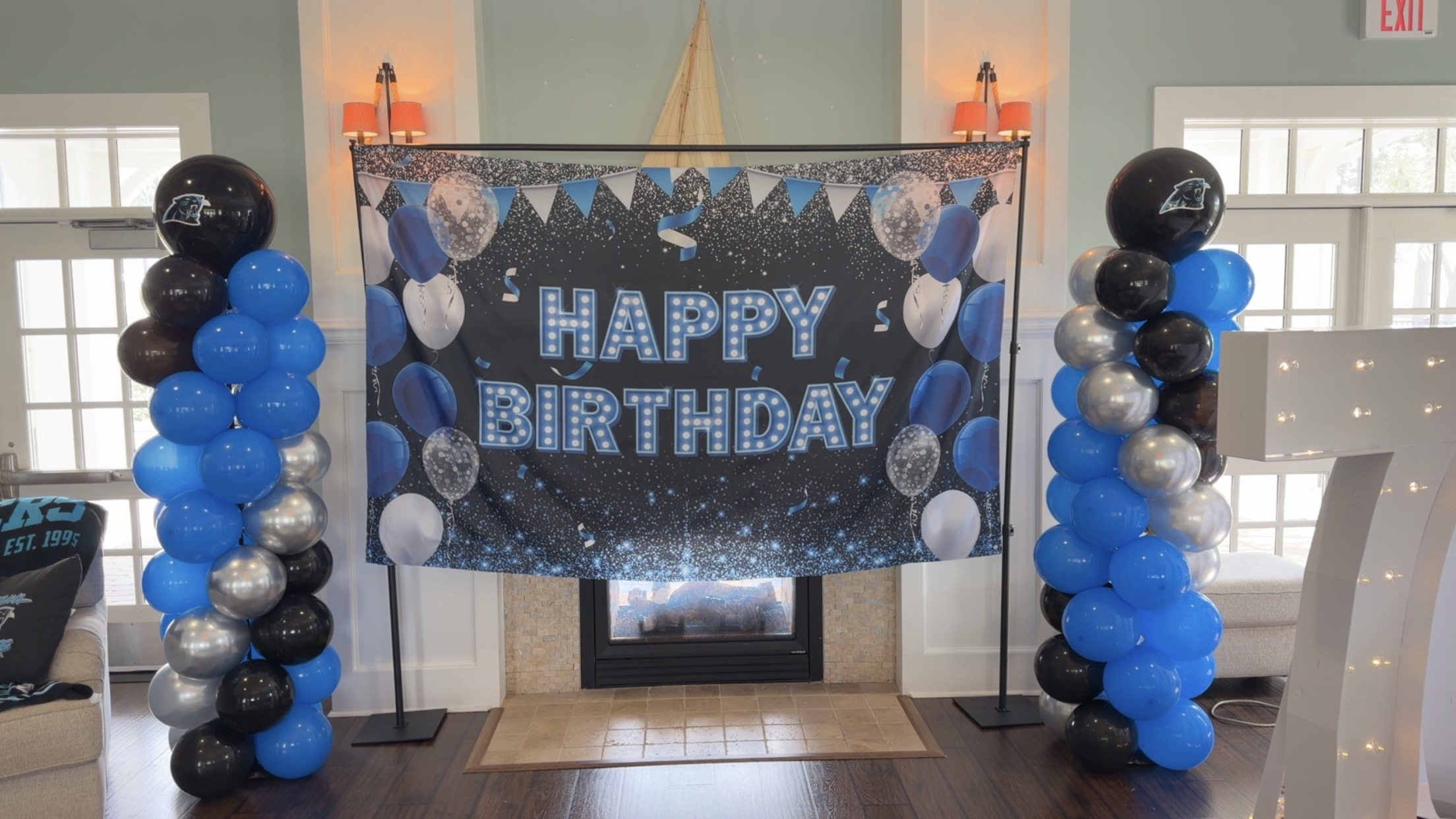 JoyPop balloon installation